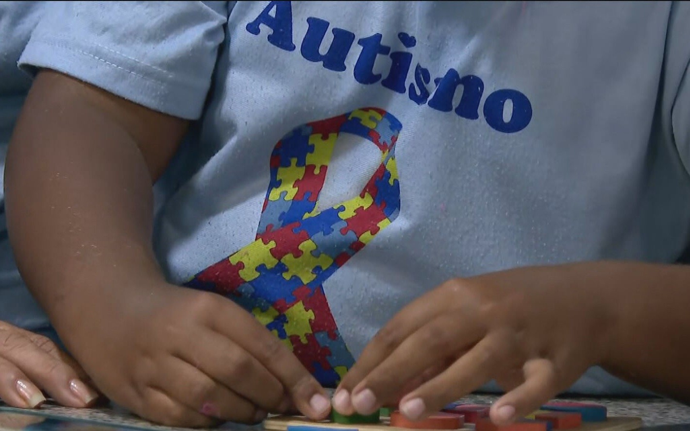 Mais de 66 mil pernambucanos aguardam diagnóstico de autismo