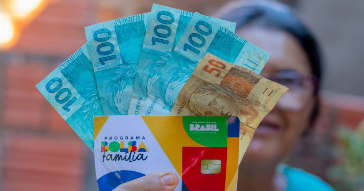Fila Bolsa Família Acre: 12 mil esperam benefício