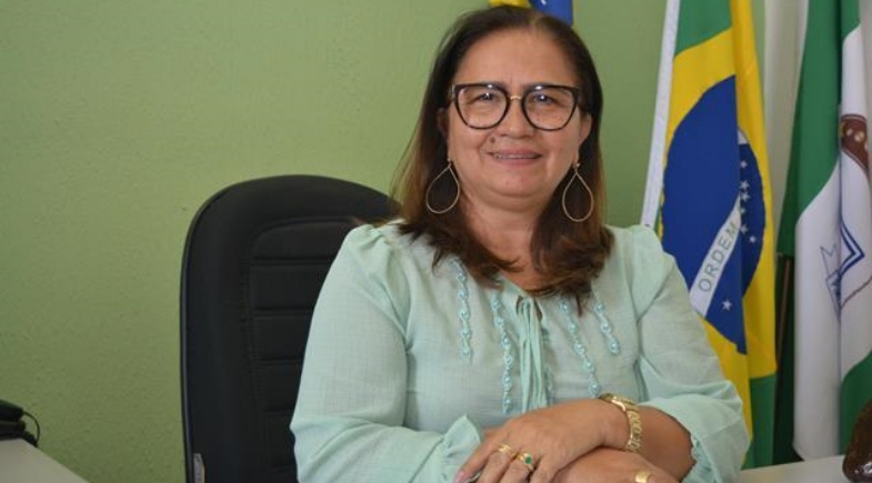 TCE-PI aprova contas de Lúcia Lacerda em Pimenteiras