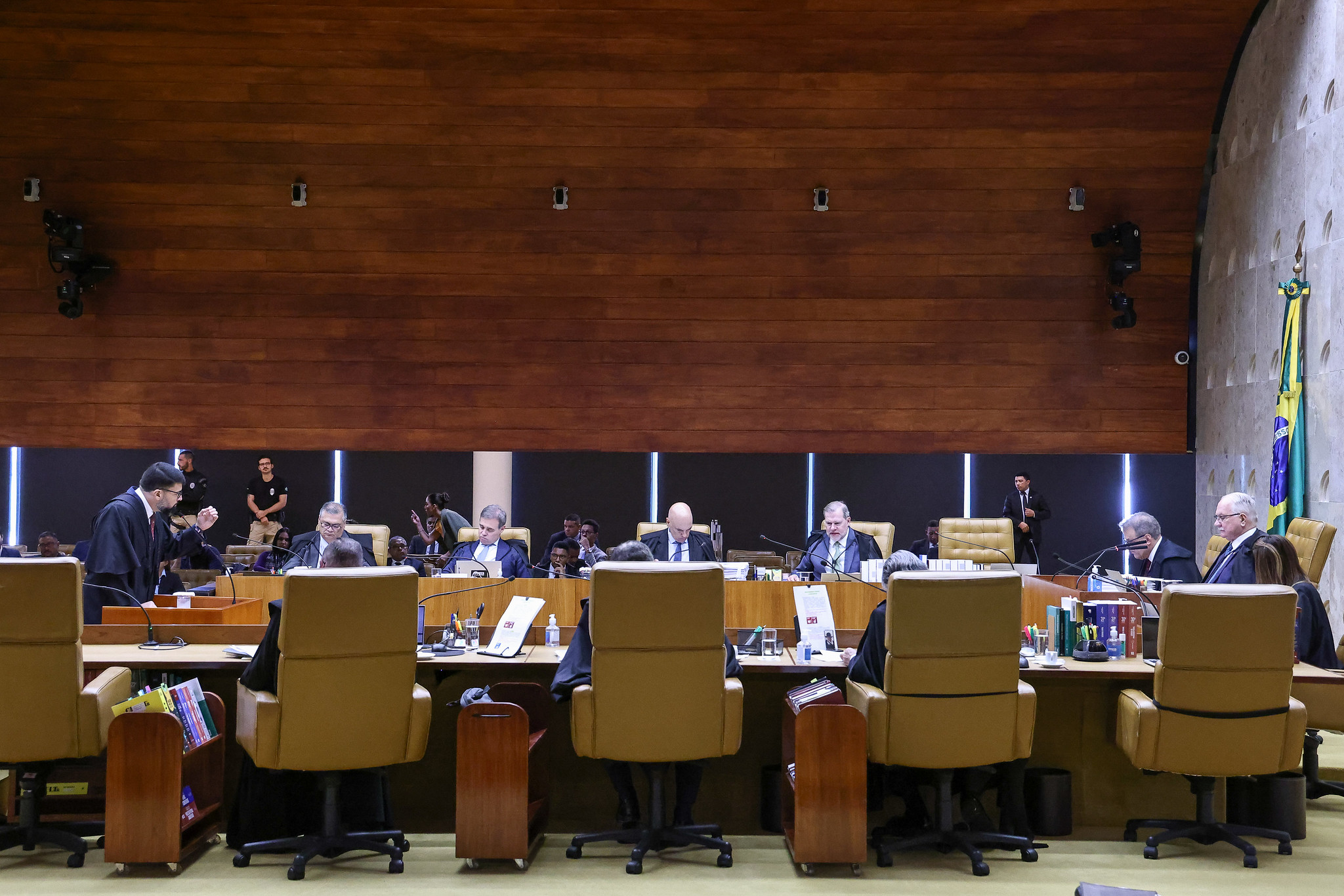 STF limita efeito da absolvição criminal em improbidade