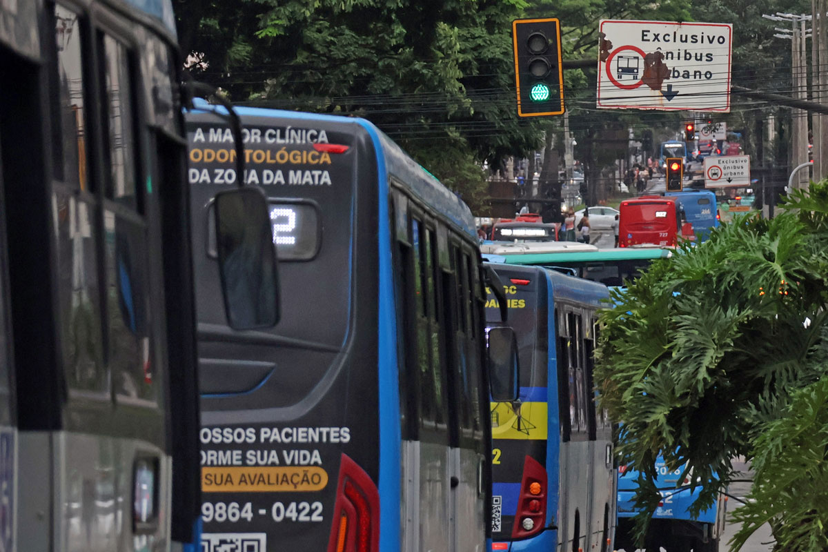 TCE-MG mantém licitação transporte coletivo Juiz de Fora suspensa